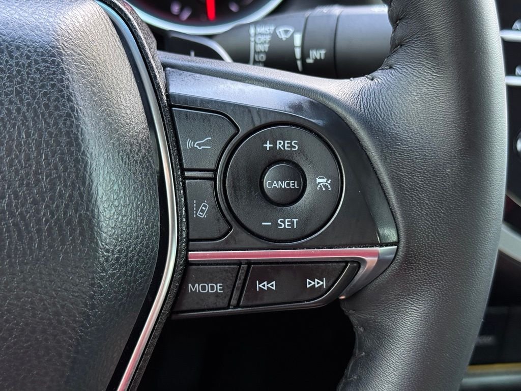 Used 2020 Toyota Camry XSE FWD image 34