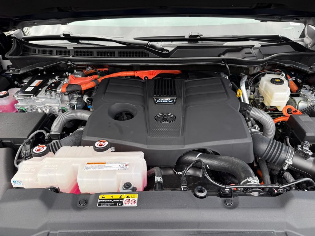 Certified 2025 Toyota Sequoia Platinum AWD/4WD image 10