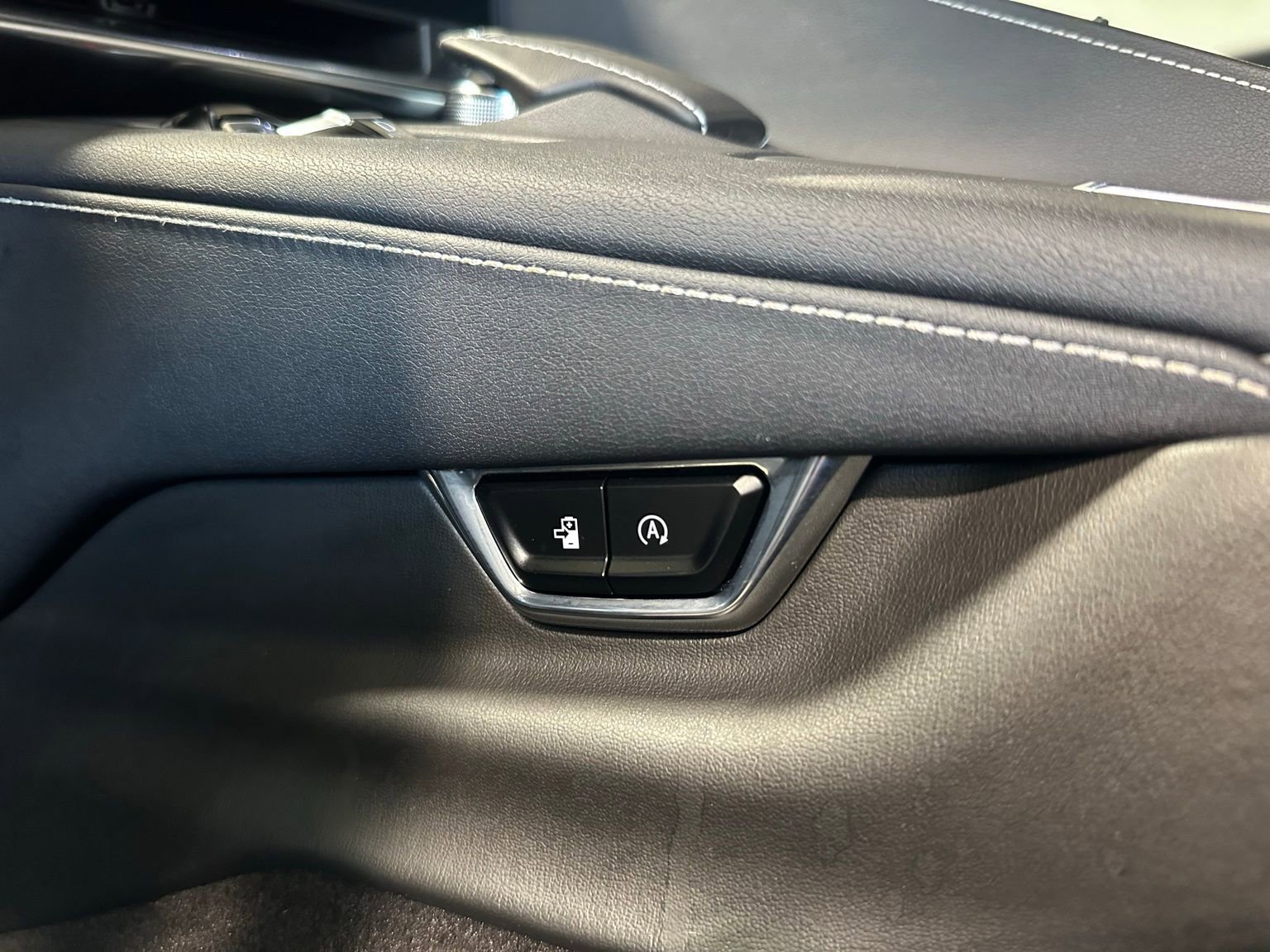 Used 2025 Chevrolet Corvette E-Ray image 40