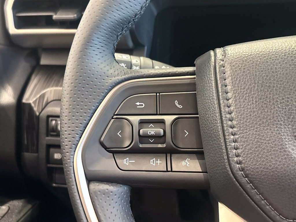 New 2026 Toyota 4Runner Platinum AWD/4WD image 18