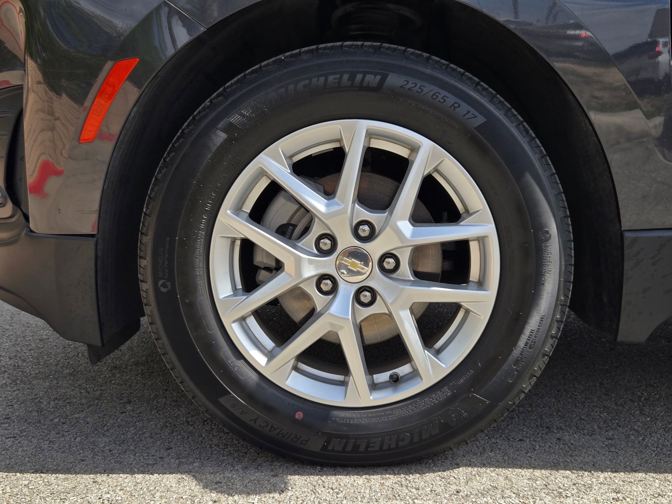 Used 2022 Chevrolet Equinox LS image 24