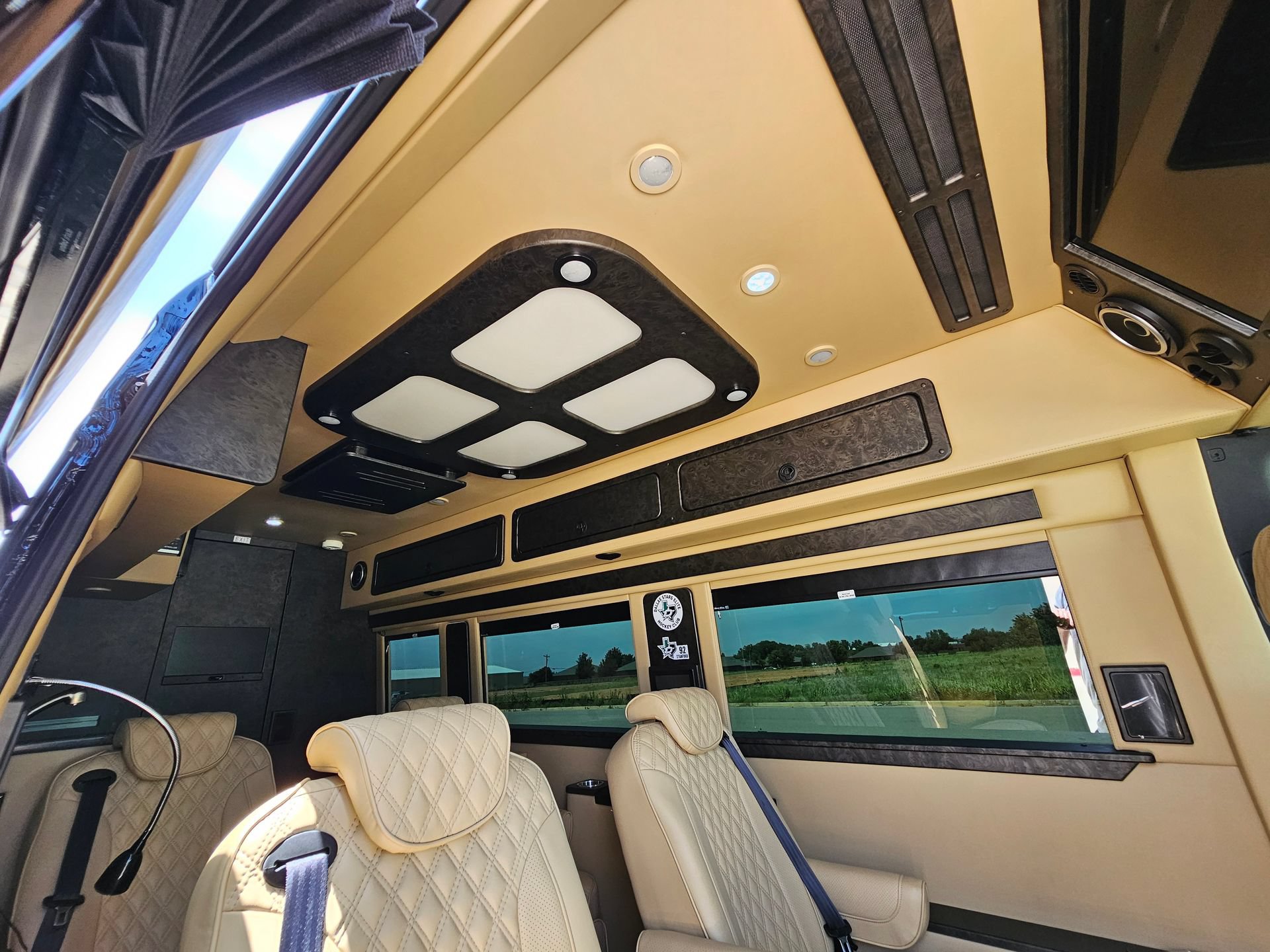 Used 2019 Mercedes-Benz Sprinter 3500 image 38