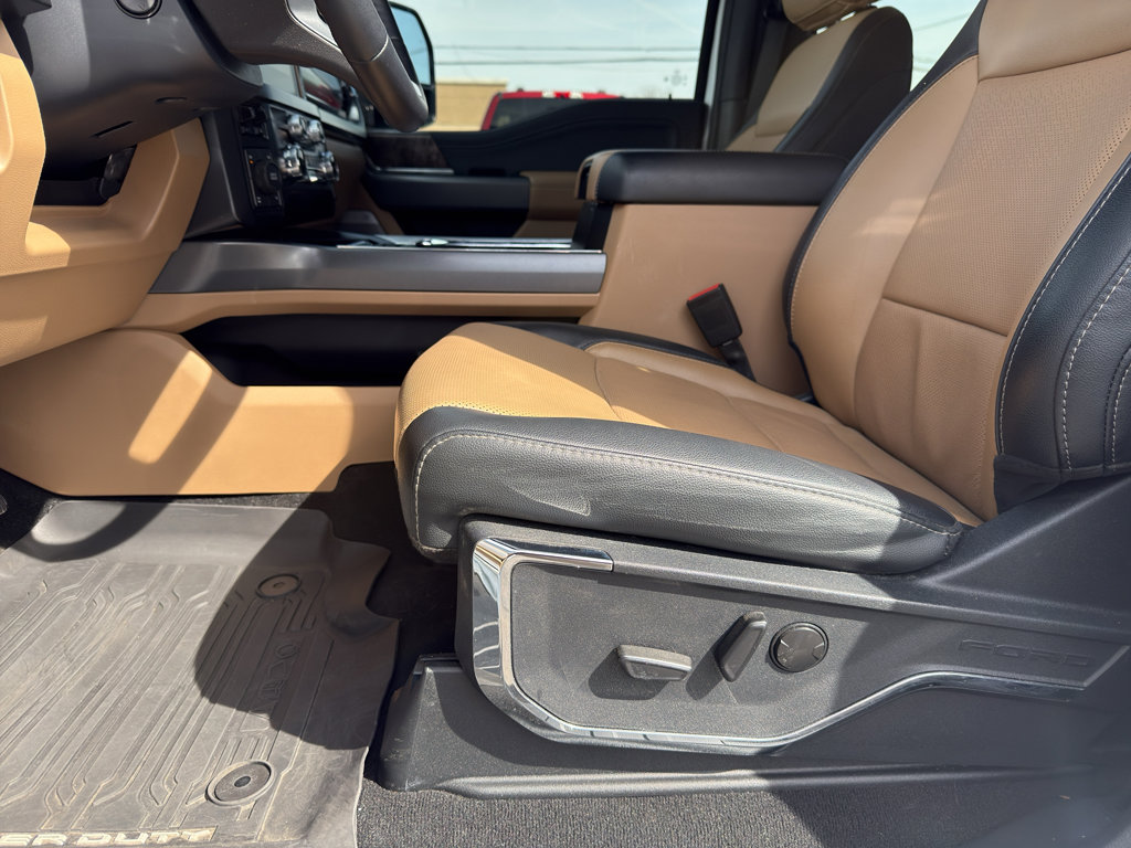 Used 2024 Ford F350 Lariat w/ Chrome Package image 14