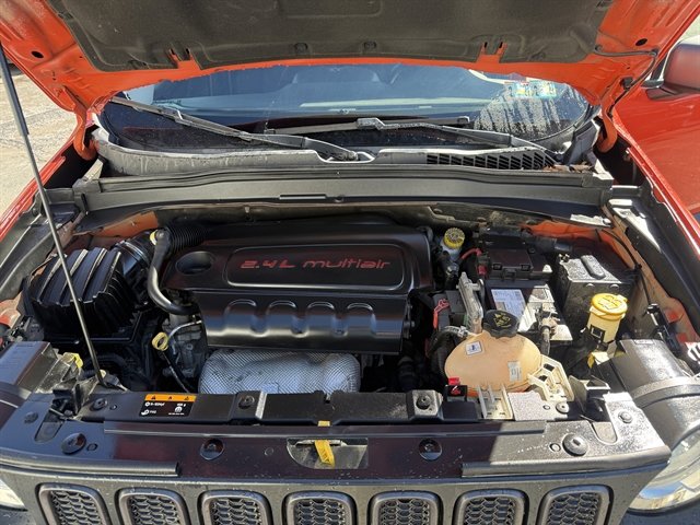 Used 2017 Jeep Renegade Trailhawk image 8