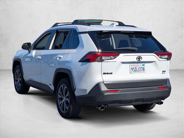 Used 2025 Toyota RAV4 XLE Premium w/ Weather Package AWD/4WD image 7