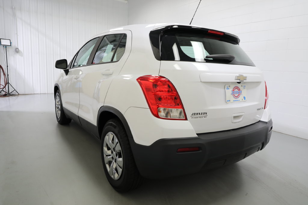Used 2016 Chevrolet Trax LS w/ LPO, Cargo Package FWD image 5