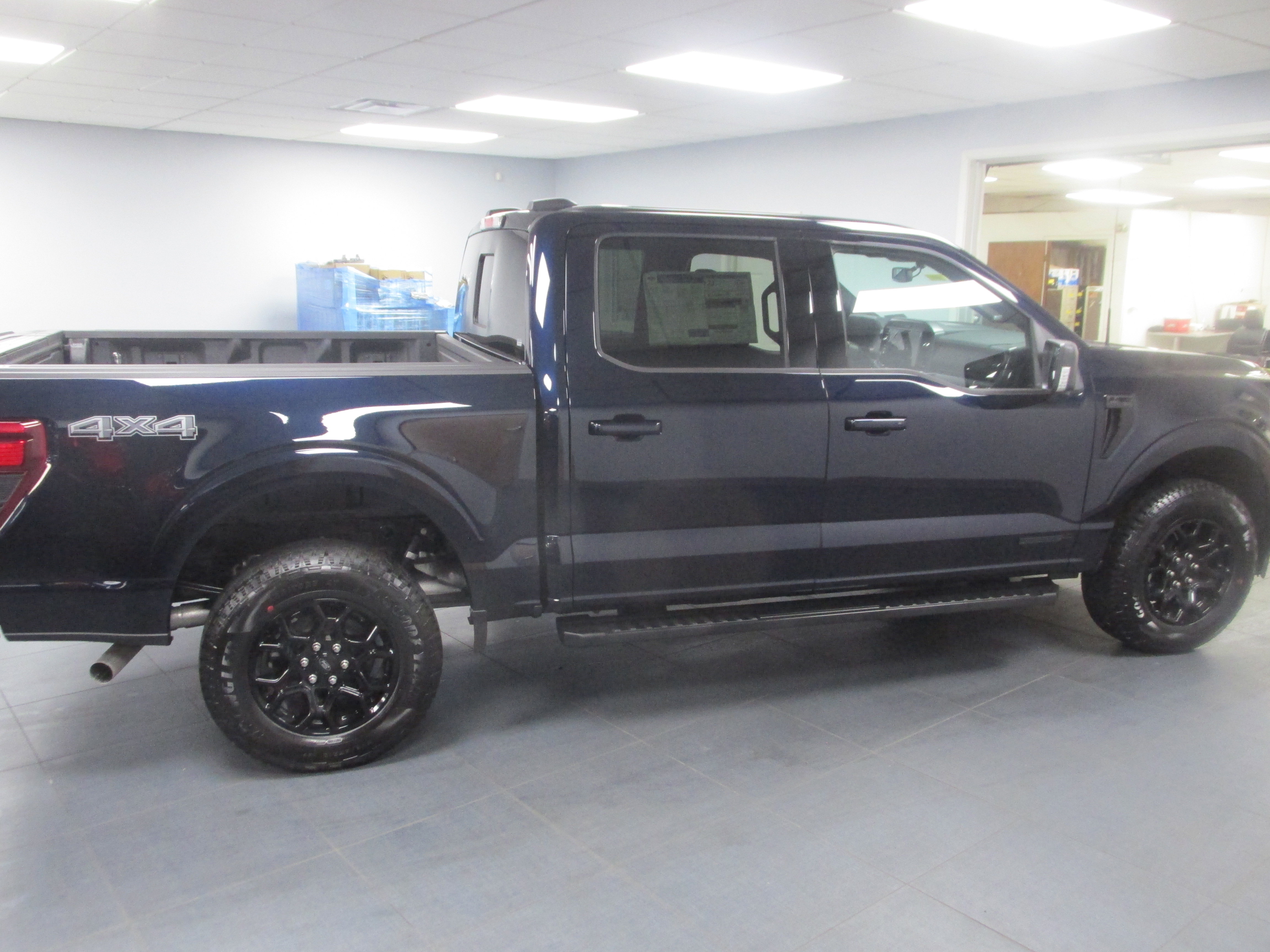 New 2026 Ford F150 XLT w/ Equipment Group 302A MID image 4