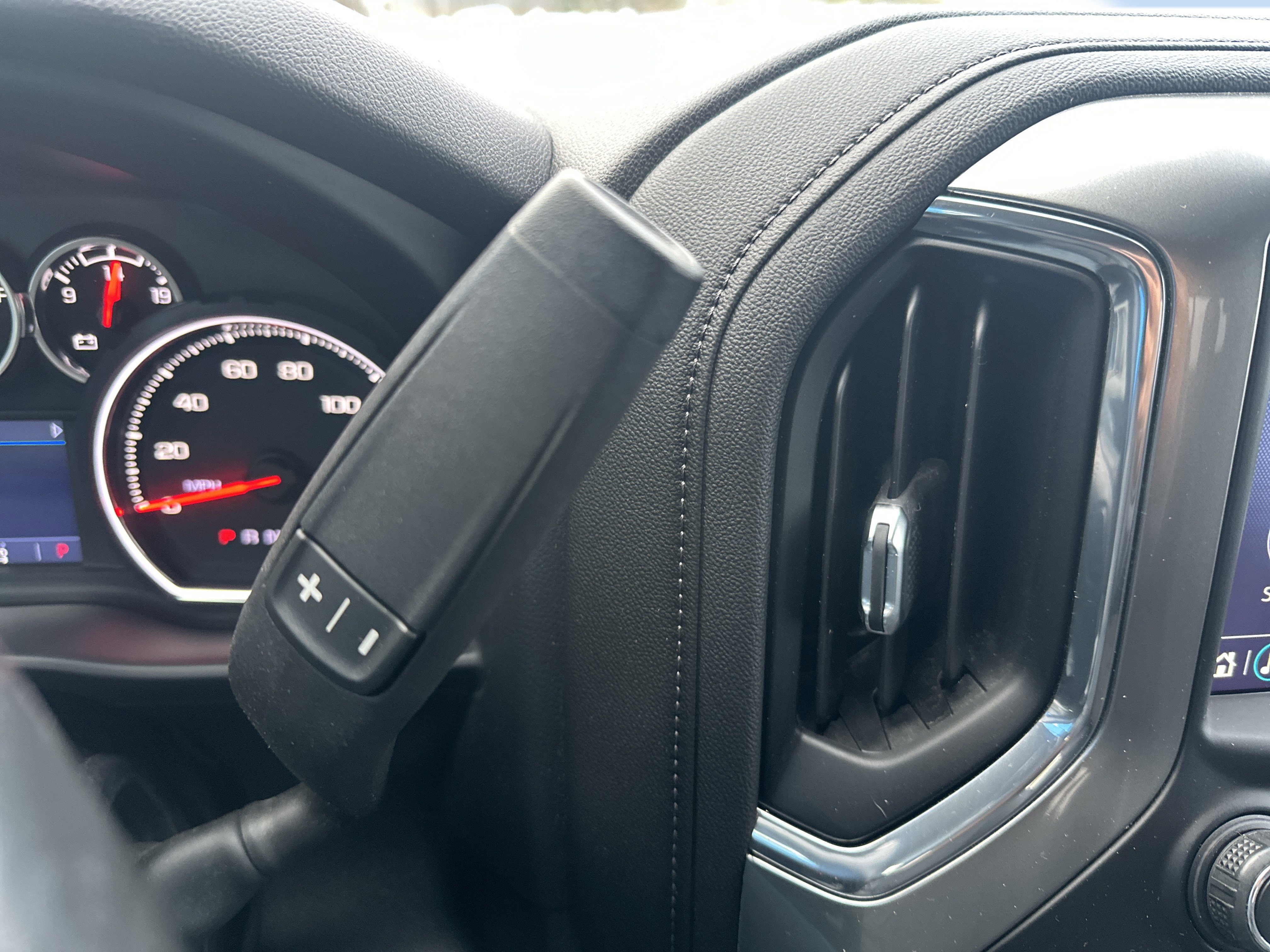 Certified 2020 Chevrolet Silverado 1500 RST w/ All-Star Edition image 18