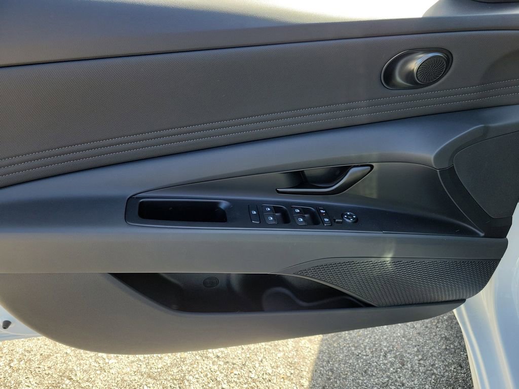 New 2026 Hyundai Elantra Sport image 9