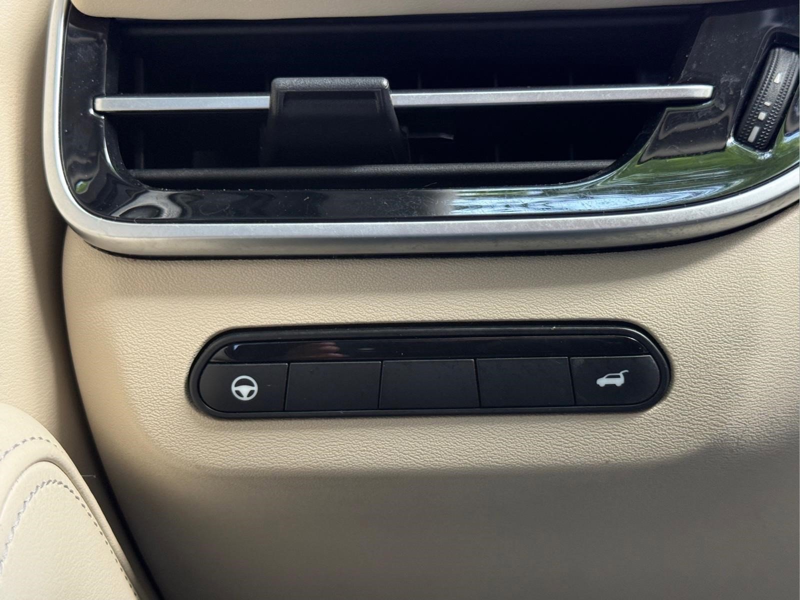 Used 2023 INFINITI QX60 Luxe FWD image 31