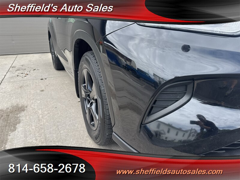 Used 2020 Toyota Highlander L AWD/4WD image 11