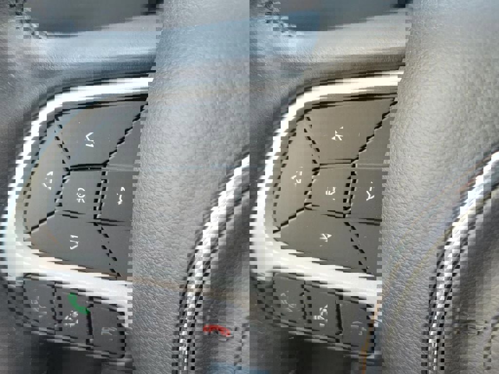 Used 2020 Jeep Compass Latitude image 21