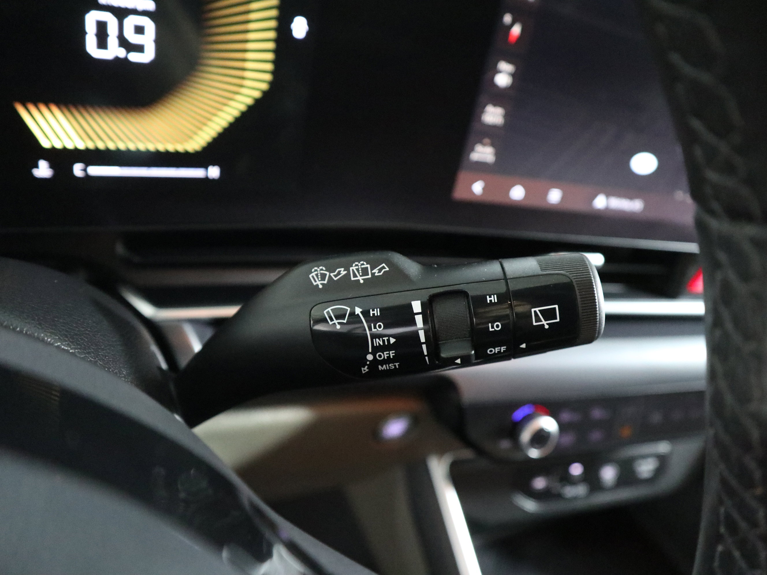 Used 2025 Kia Carnival image 26