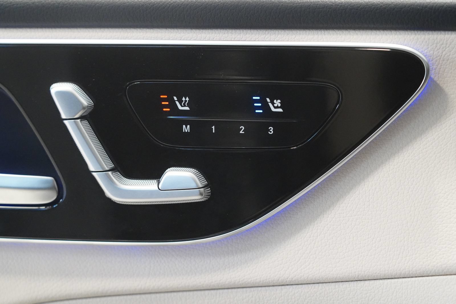 New 2026 Mercedes-Benz C 300 4MATIC Sedan image 29