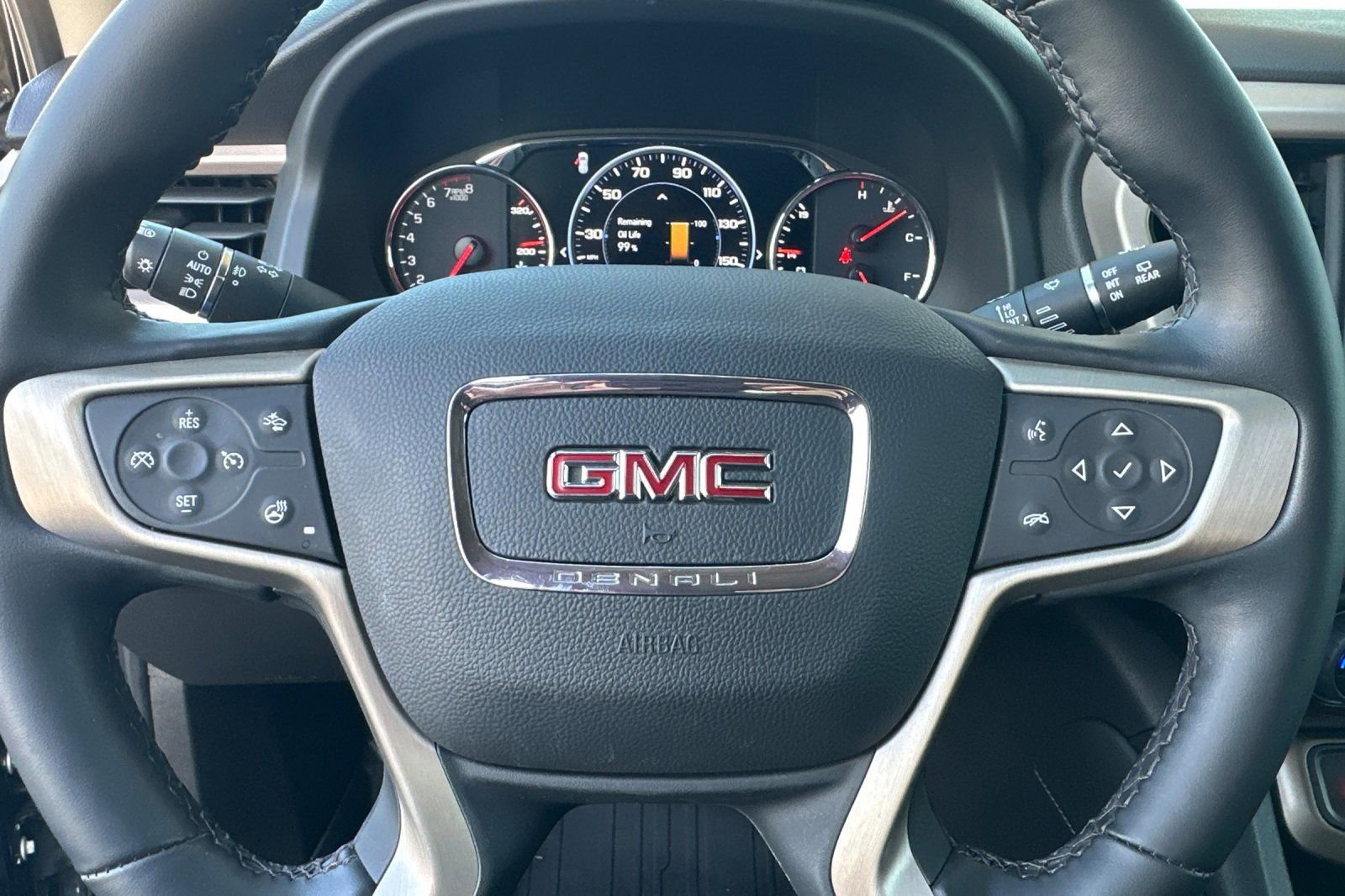 Certified 2023 GMC Acadia Denali w/ Denali Ultimate Package image 26