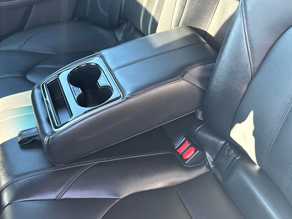 Used 2019 Toyota Avalon XLE w/ Moonroof Package image 34