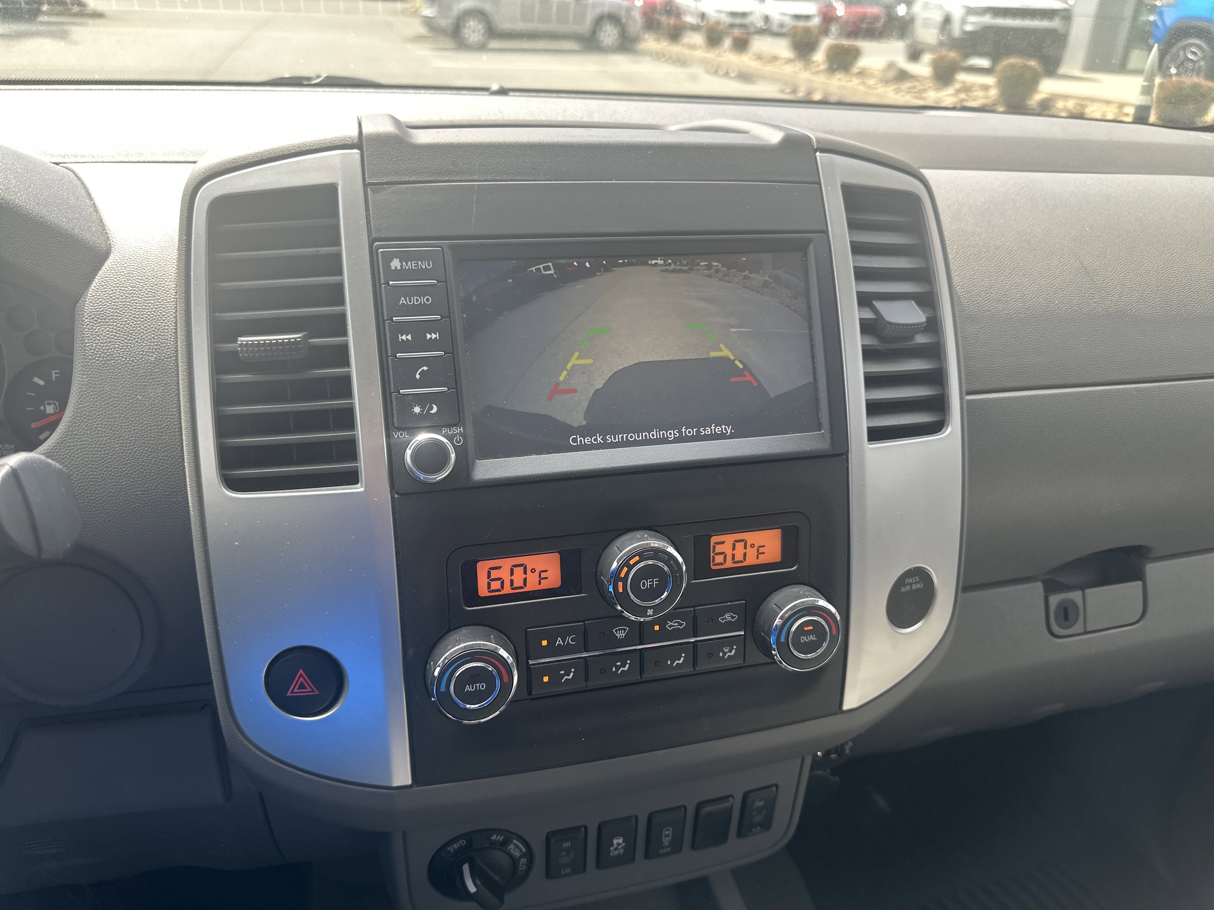 Used 2021 Nissan Frontier SV w/ Midnight Edition Floor Mats AWD/4WD image 37