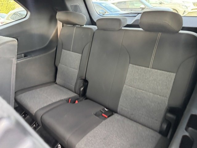 Used 2025 GMC Acadia Elevation image 23