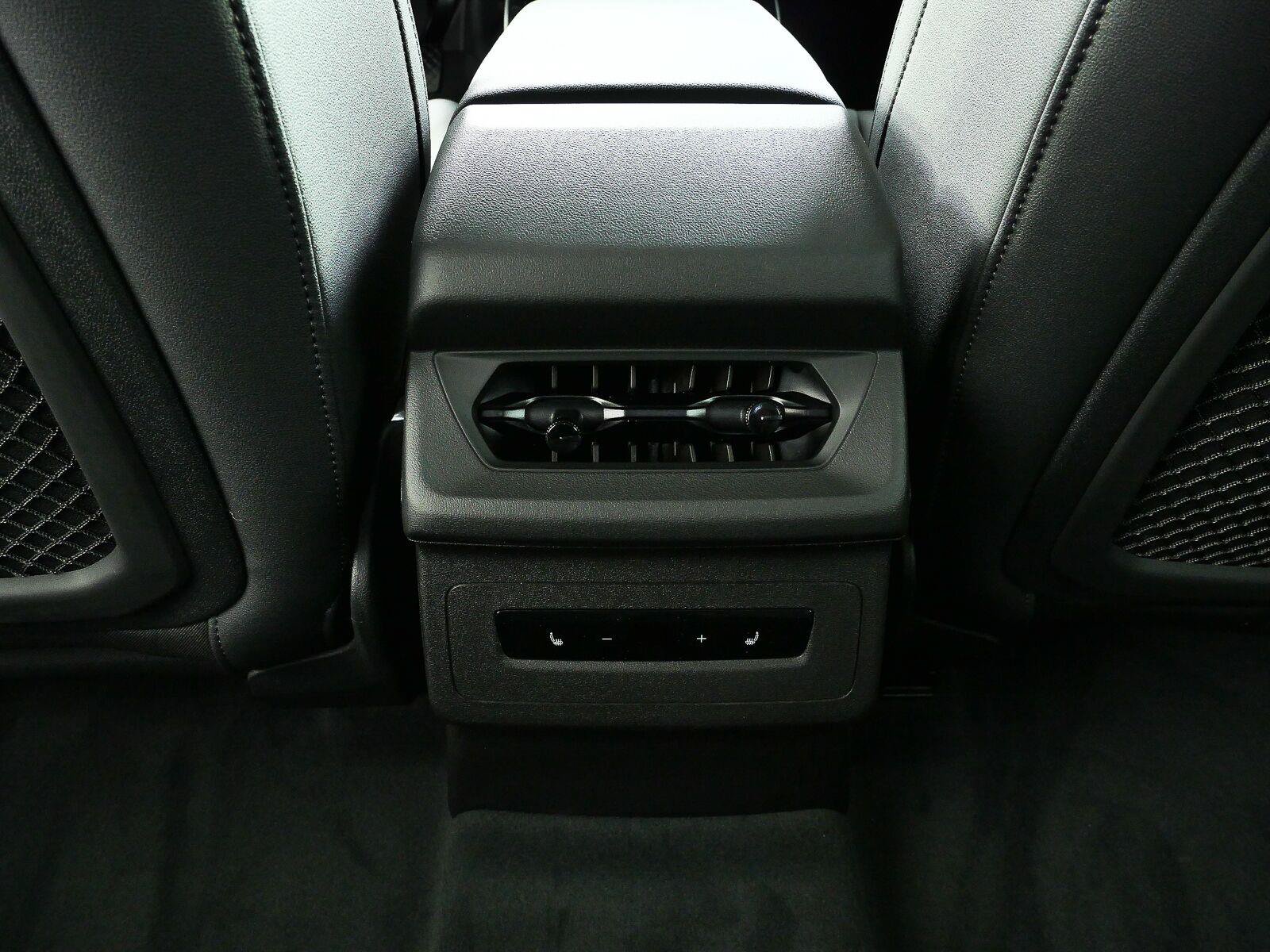 New 2027 Audi A6 e-tron Prestige AWD/4WD image 20