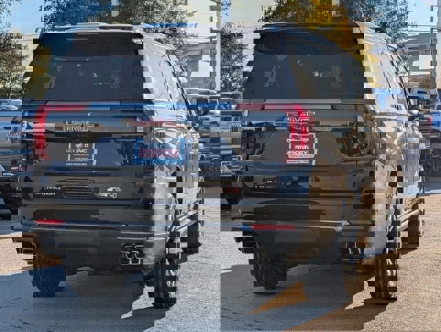 New 2026 GMC Yukon XL AT4 w/ AT4 Premium Plus Package image 4