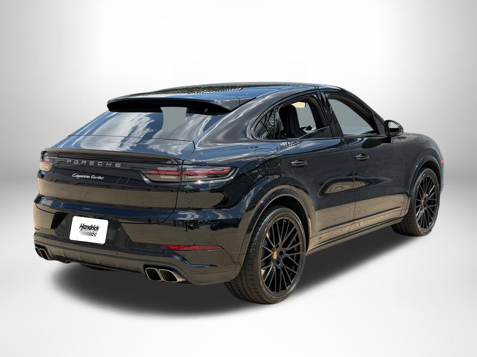 Used 2023 Porsche Cayenne Turbo AWD/4WD image 3