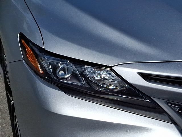 Used 2022 Toyota Camry SE AWD/4WD image 9