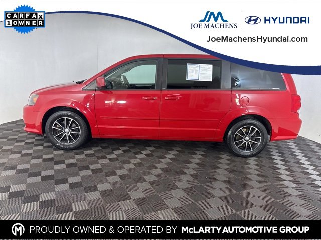 Used 2014 Dodge Grand Caravan SXT w/ Blacktop Package image 9