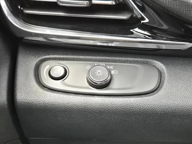 Used 2025 Buick Envista Sport Touring FWD image 16