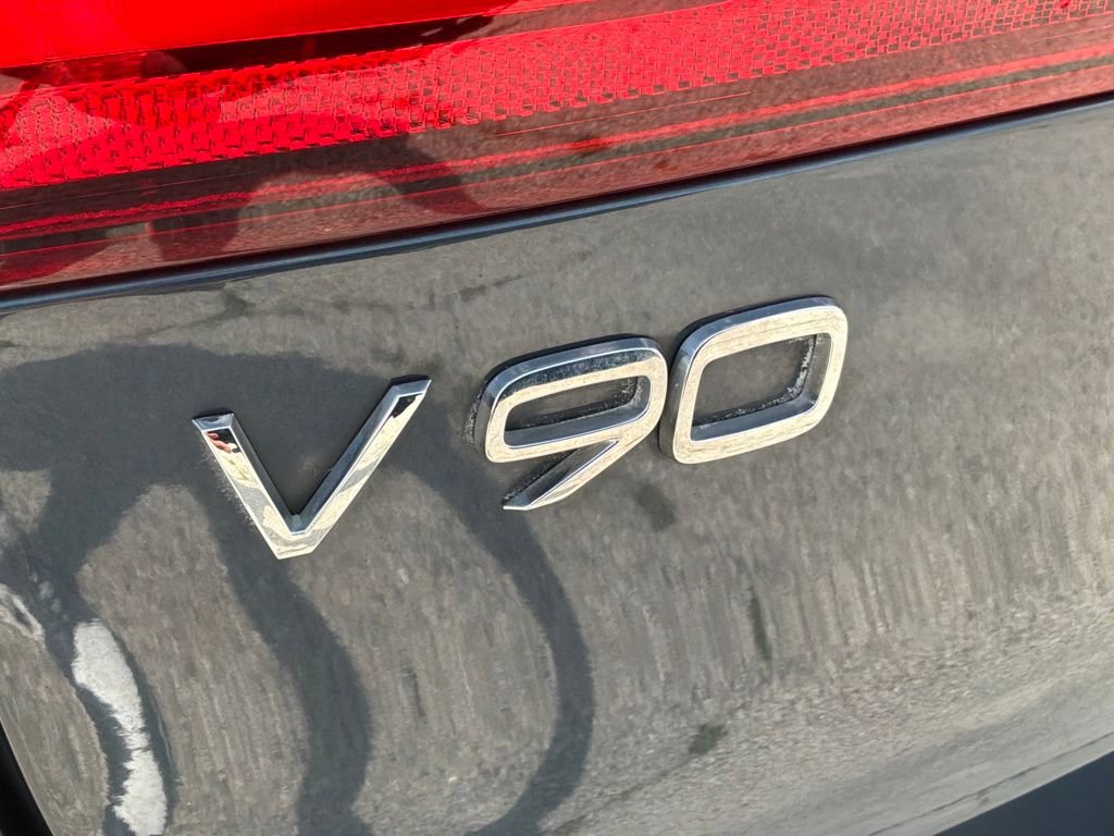 Used 2020 Volvo V90 T6 Cross Country w/ Protection Package AWD/4WD image 28