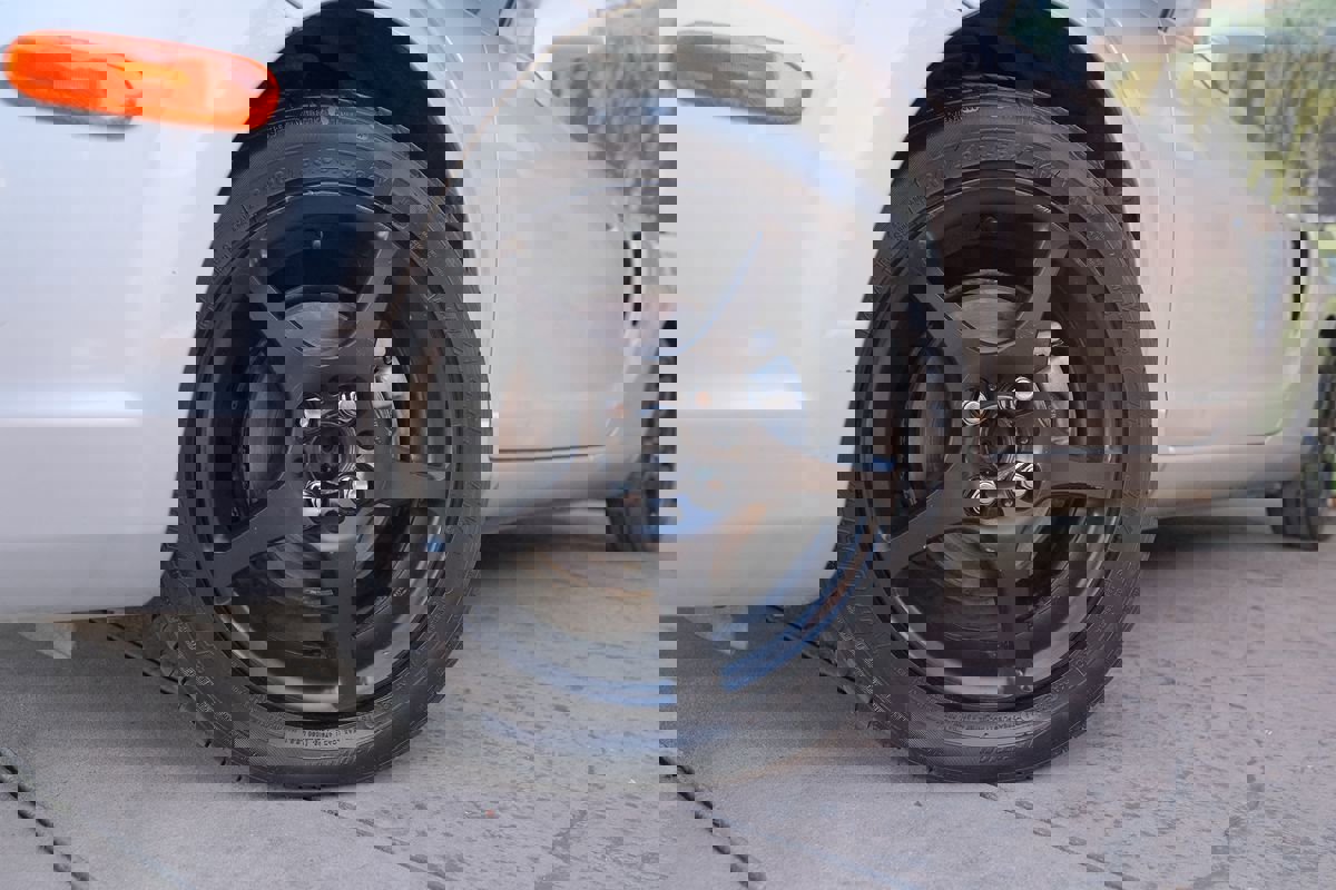 Used 2005 Toyota MR2 image 37