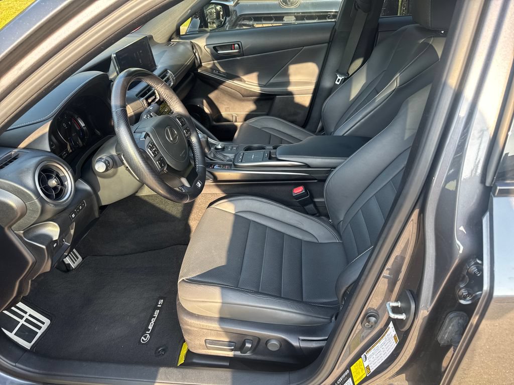 Used 2022 Lexus IS 350 F Sport w/ Navigation Package RWD image 14