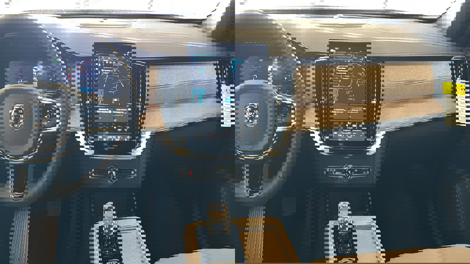 New 2026 Volvo XC90 B6 Plus w/ Protection Package Premier image 11