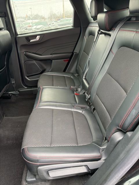 Used 2025 Ford Escape ST-Line image 9