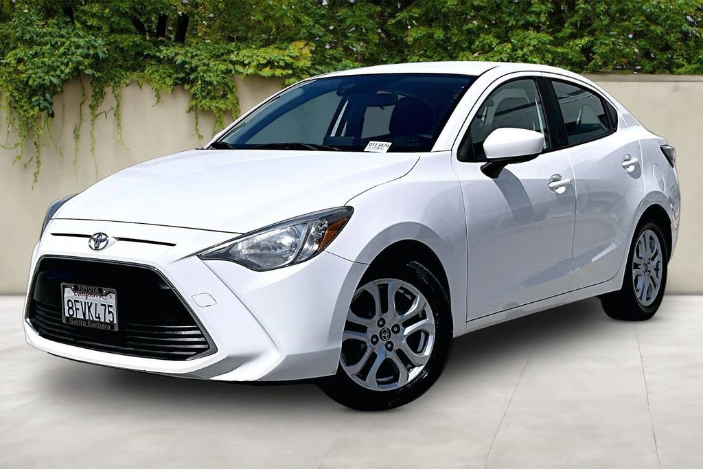 Used 2018 Toyota Yaris iA FWD image 3