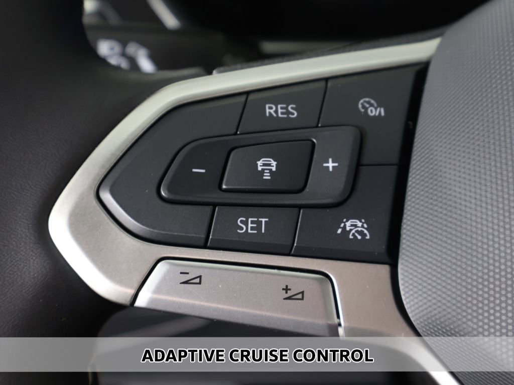 Used 2024 Volkswagen Tiguan S AWD/4WD image 3