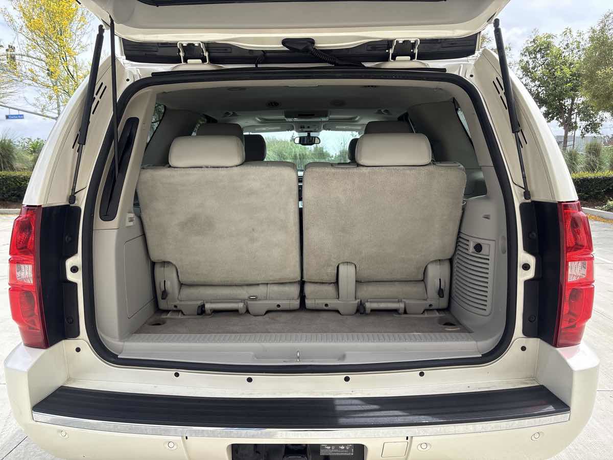 Used 2013 Chevrolet Tahoe LTZ image 11