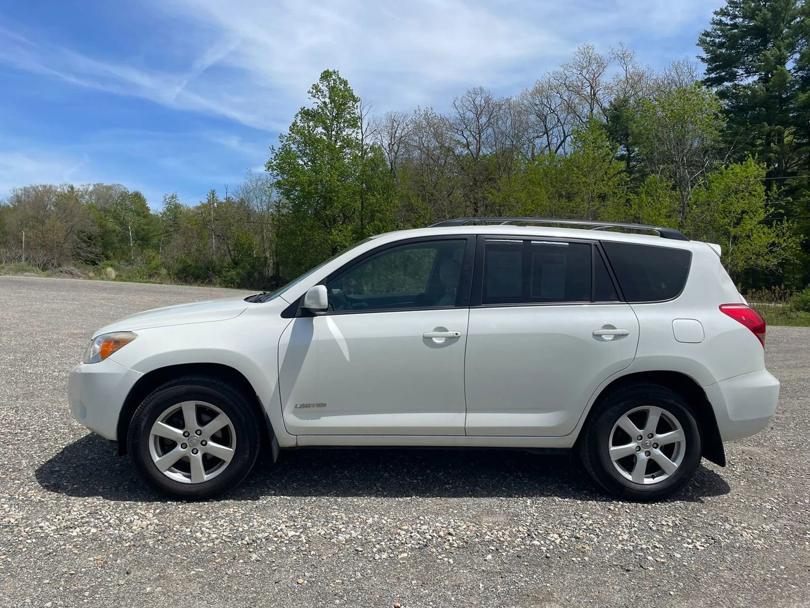 Used 2008 Toyota RAV4 Limited AWD/4WD image 3