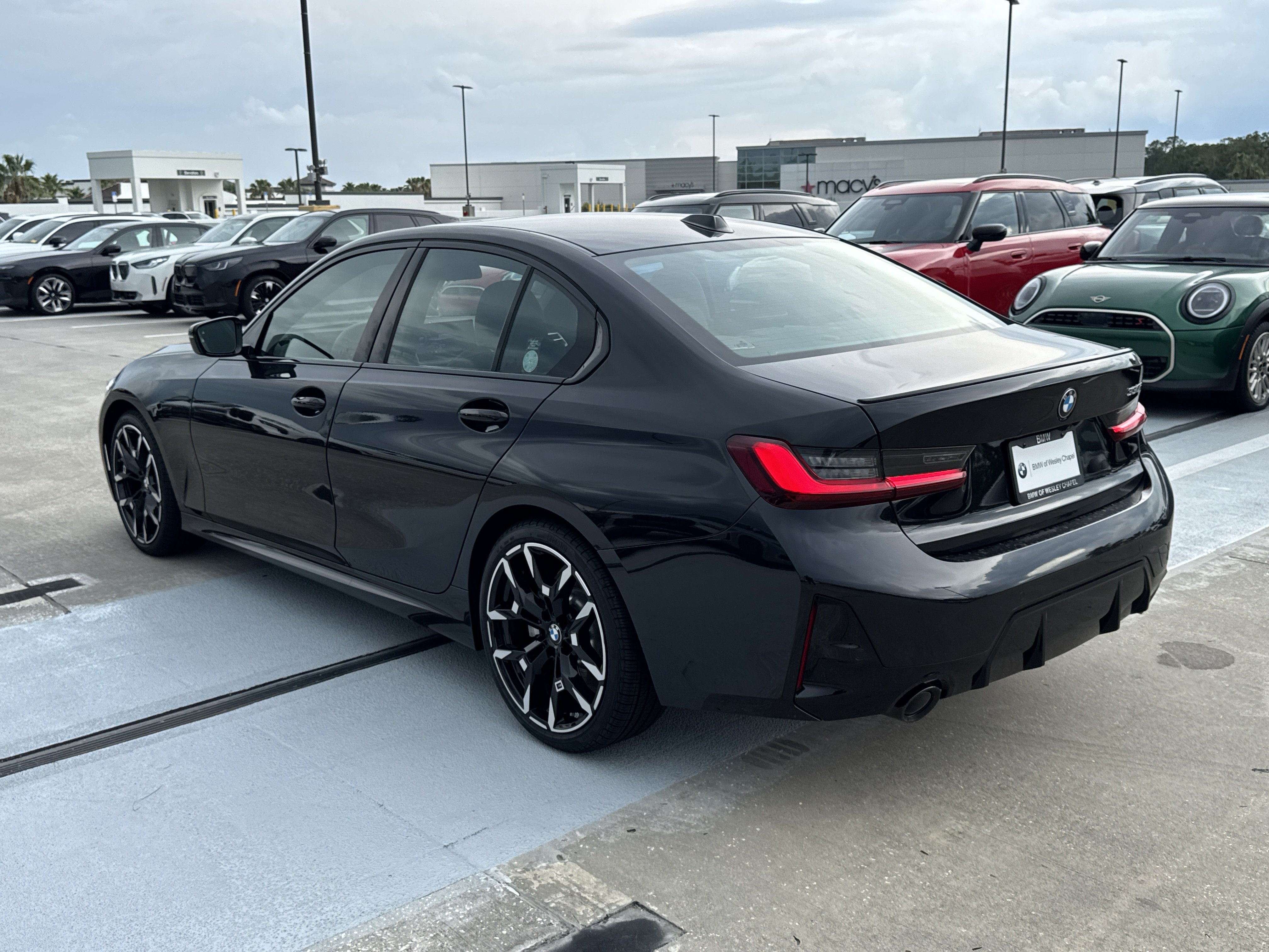 New 2026 BMW 330i Sedan w/ M Sport Package RWD image 5
