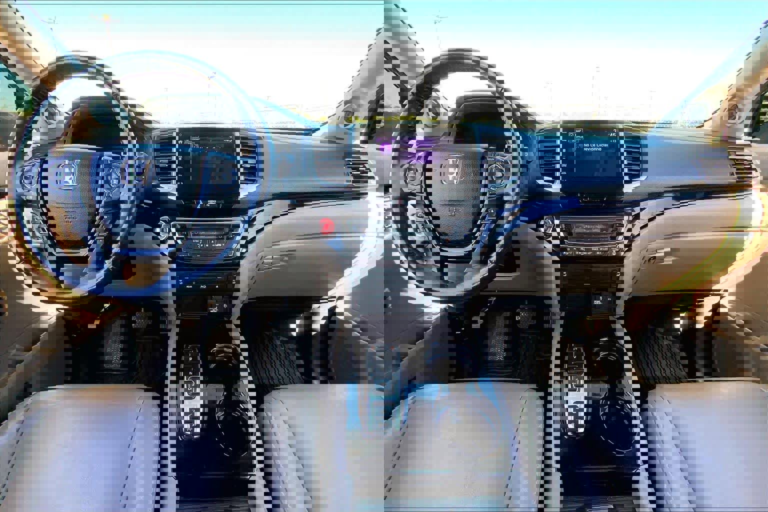 Used 2018 Honda Pilot Touring image 15