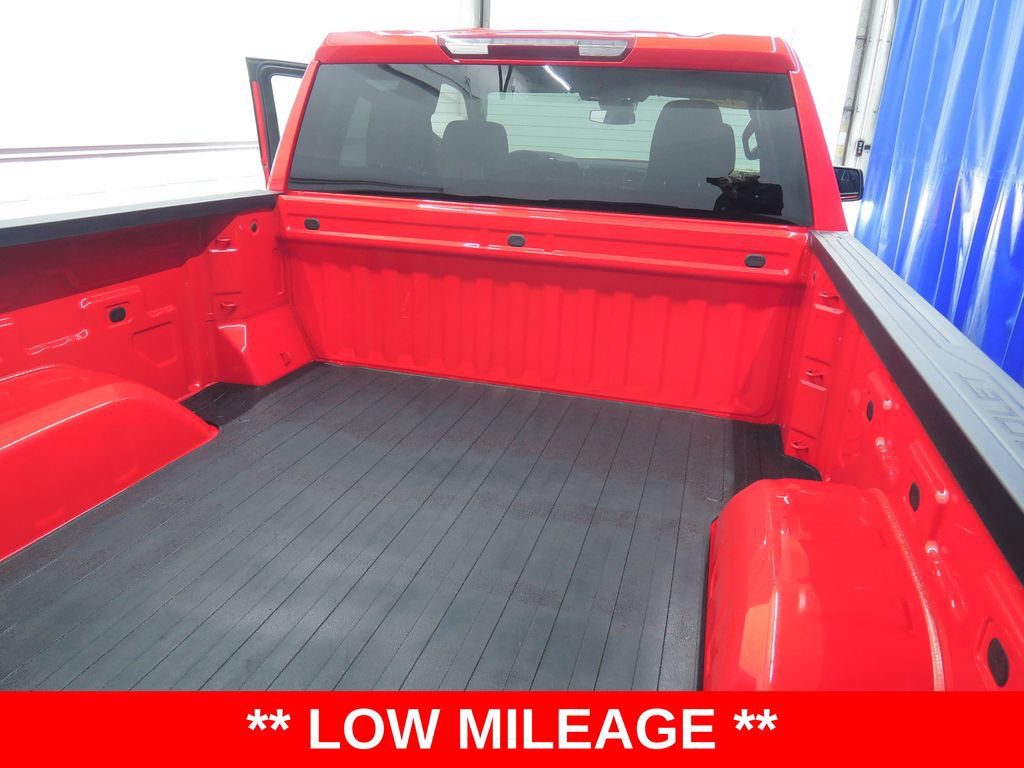 Used 2025 Chevrolet Silverado 1500 LT AWD/4WD image 33