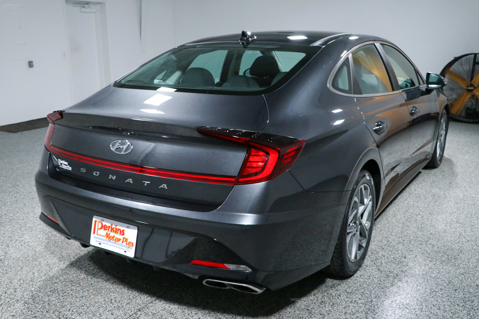Used 2020 Hyundai Sonata SEL w/ Convenience + Sunroof Package FWD image 7