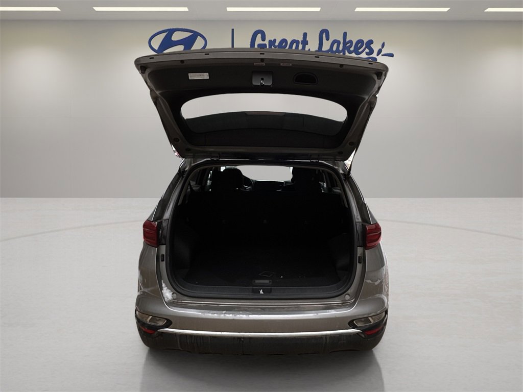 Used 2022 Kia Sportage LX image 9
