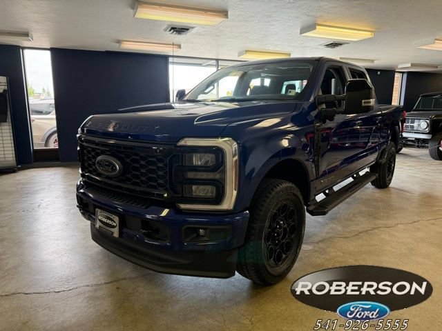 New 2026 Ford F250 Lariat w/ Black Appearance Package AWD/4WD image 1