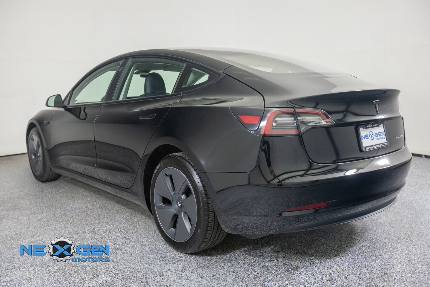 Used 2023 Tesla Model 3 Long Range AWD/4WD image 6