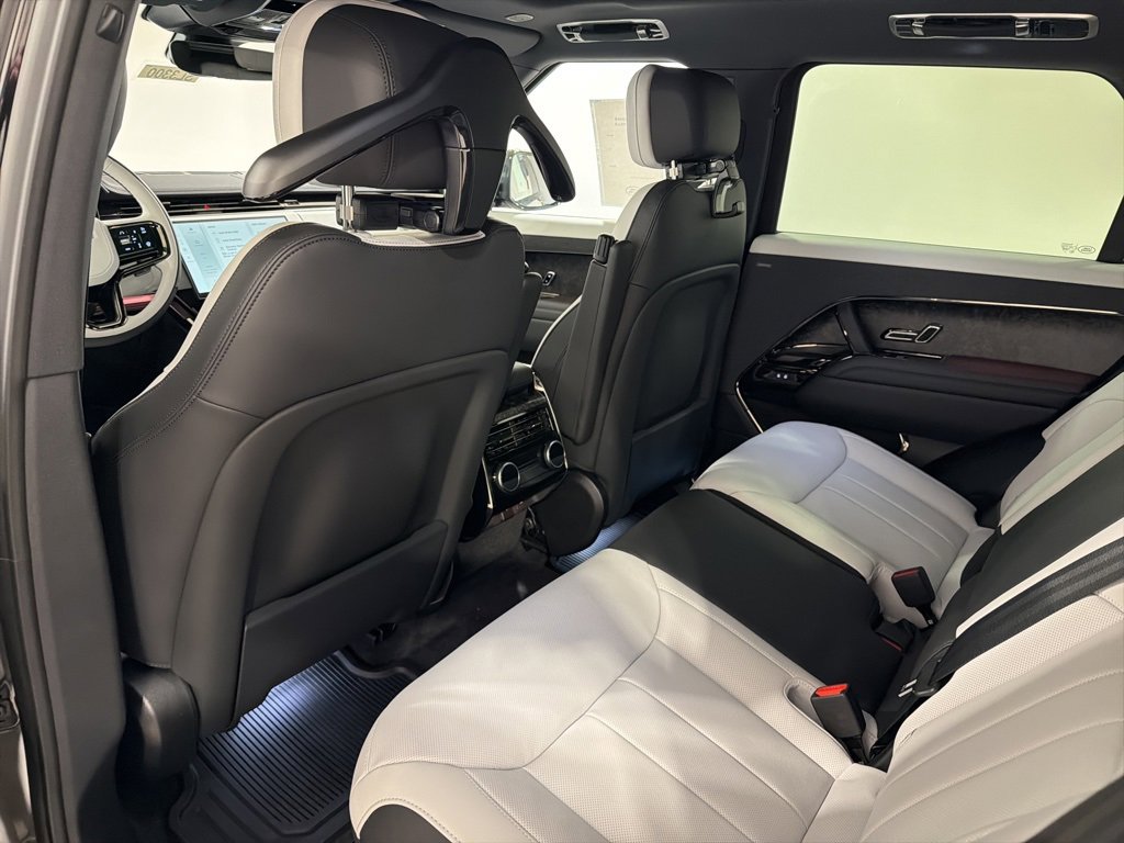 New 2025 Land Rover Range Rover Sport Dynamic SE image 21
