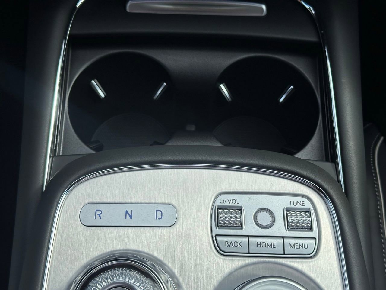 Used 2025 Genesis G90 3.5T image 35