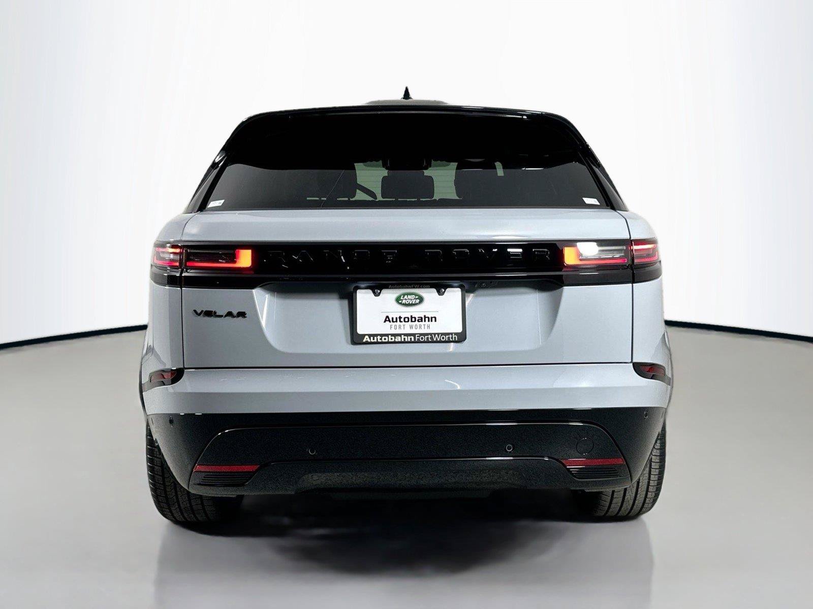 Certified 2026 Land Rover Range Rover Velar Dynamic SE AWD/4WD image 6