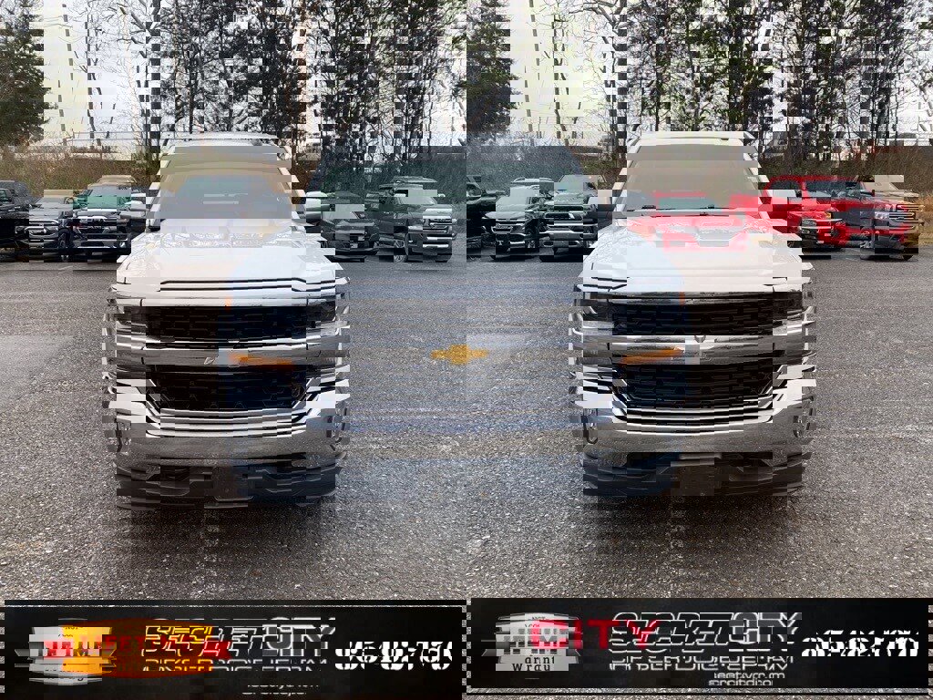 Used 2017 Chevrolet Silverado 1500 LT w/ All Star Edition image 2