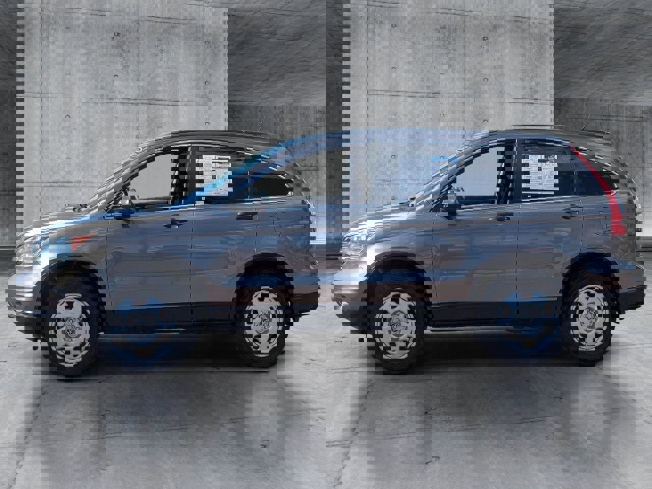 Used 2011 Honda CR-V LX image 2