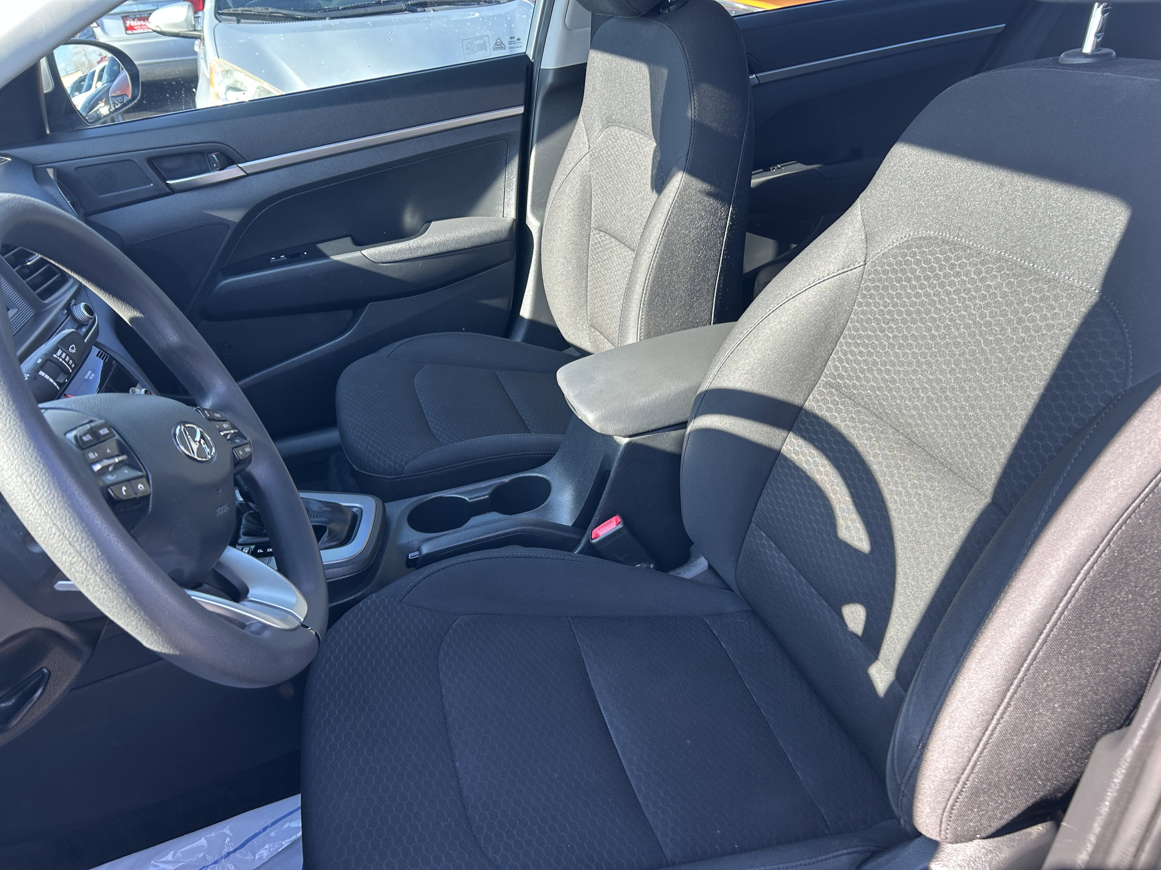 Used 2020 Hyundai Elantra SE w/ Cargo Package (C1) image 8